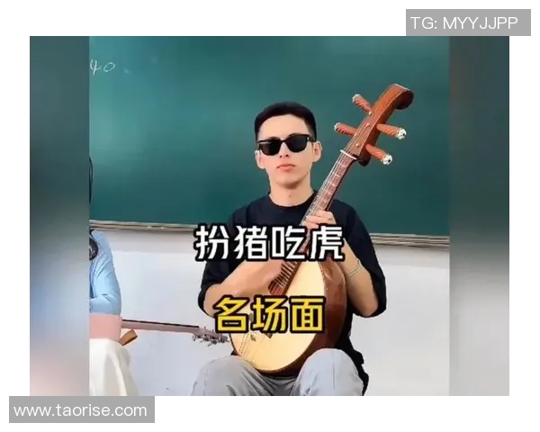 足球球星装猪扮虎展现搞笑一面引发热议粉丝纷纷点赞